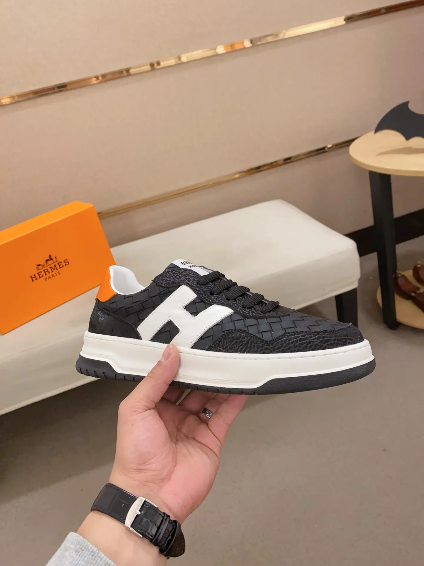 Men's clothing and shoes💰: 400💰《HERMES》【Original order·Version】Hermès; top 🔝purchasing agent🔍🔍men's latest 🇺🇸 counter sales simultaneously, imported from Italy original ▲▲cowhide ▲▲ (highlighting the high End, Nobility, Grade) Exquisite workmanship (Imported water-dyed sheepskin lining from Italy) Sole: Original sole provided by the original factory, ⚠️Exclusive double-layer activity, TPR, molded outsole; super comfortable Code number: 38-44